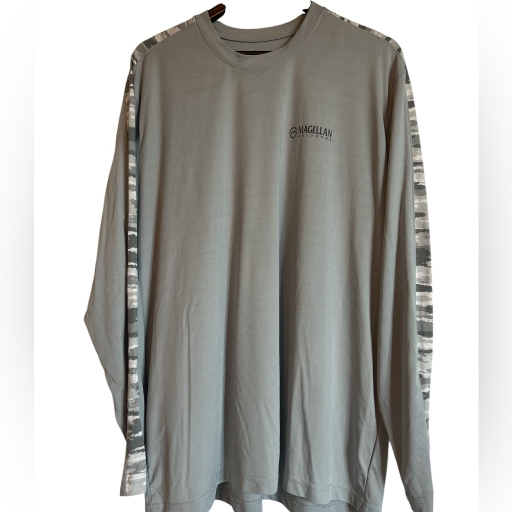 Magellan Outdoors Gray Long Sleeve Tee with Sleeve Graphics